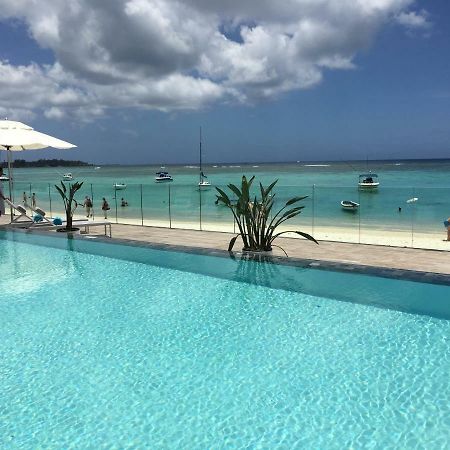Obiches Luxury Beachfront Apartment Trou-Aux-Biches Kültér fotó