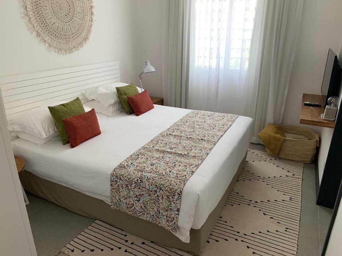Obiches Luxury Beachfront Apartment Trou-Aux-Biches Kültér fotó