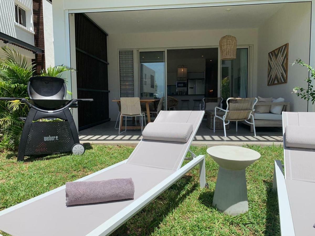 Obiches Luxury Beachfront Apartment Trou-Aux-Biches Kültér fotó