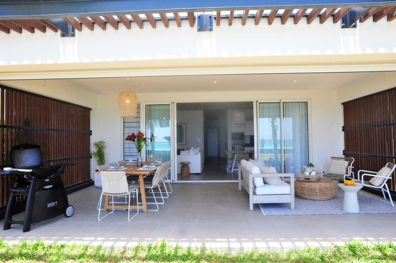 Obiches Luxury Beachfront Apartment Trou-Aux-Biches Kültér fotó