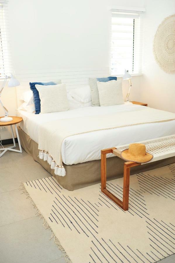 Obiches Luxury Beachfront Apartment Trou-Aux-Biches Kültér fotó